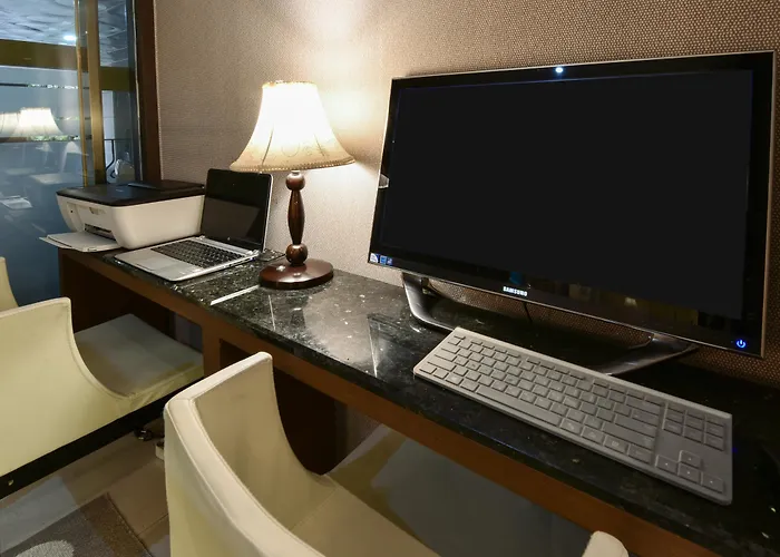 Hotel Noblesse, Yeoksam 2*