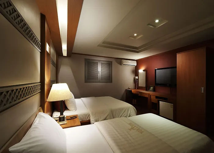 Noblesse, Yeoksam Hotel Seoul