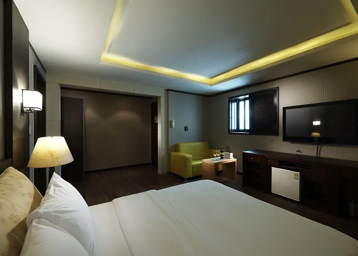 Noblesse, Yeoksam Hotel 2*