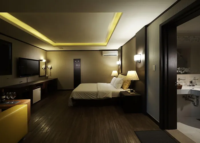 Noblesse, Yeoksam 2* Seoul