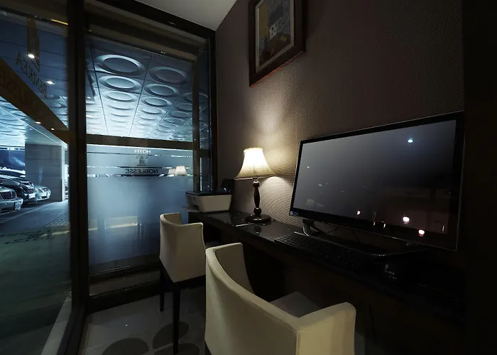 Noblesse, Yeoksam 2* Seoul
